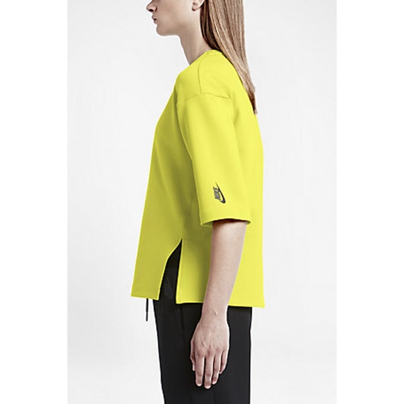NikeLab Essentials Top in Volt Yellow - Picture 5 of 5